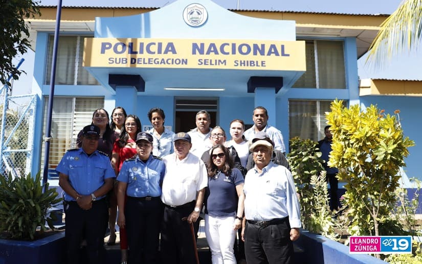 POLICIA